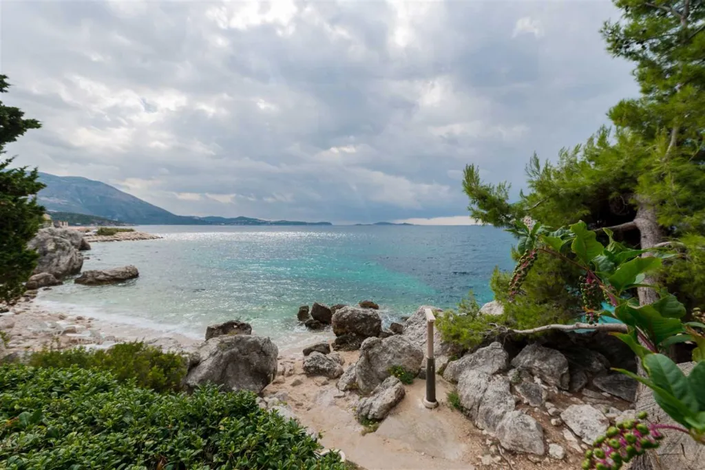 Villa in Mlini with Outdoor Pool