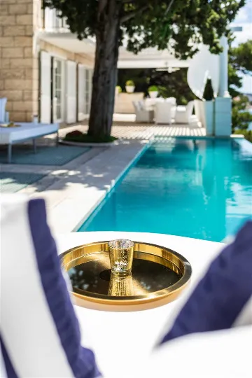 Villa in Dubrovnik with private beach & infinity pool