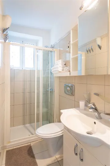 Villa in Dubrovnik with private beach & infinity pool