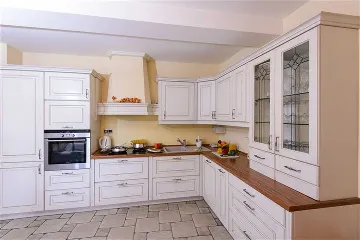 Villa with Pool & Jacuzzi for 10 Guests in Mlini