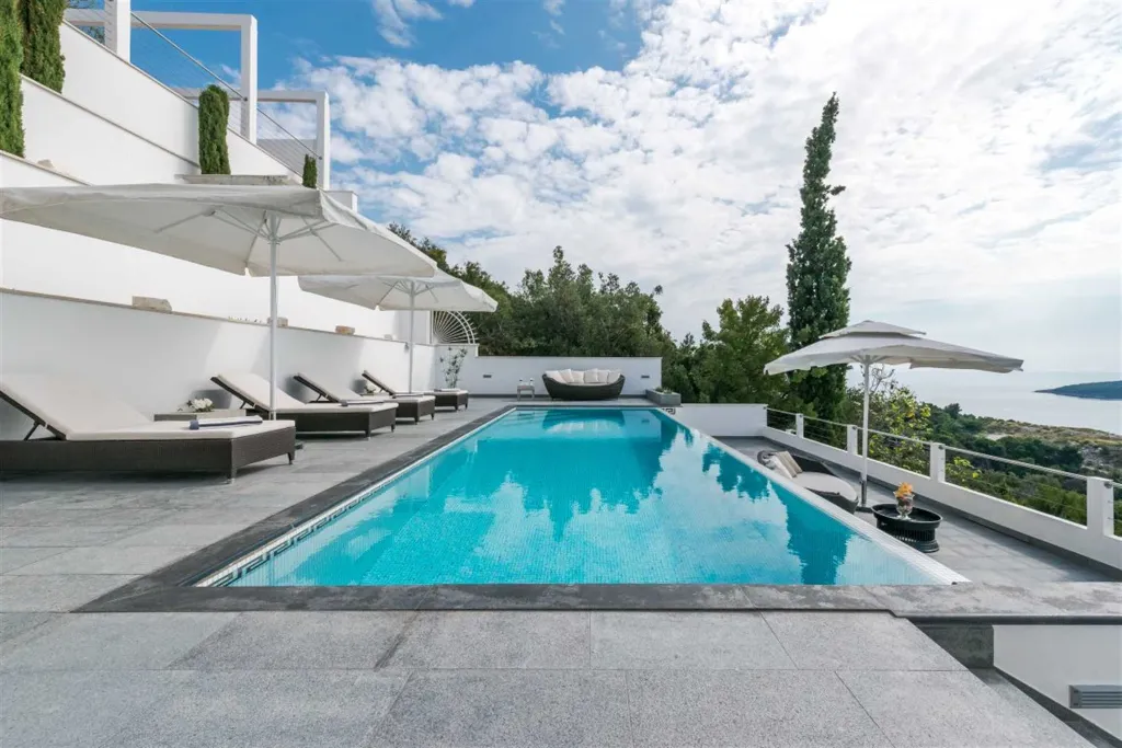 Orašac Villa with Private Pool for 8 Guests