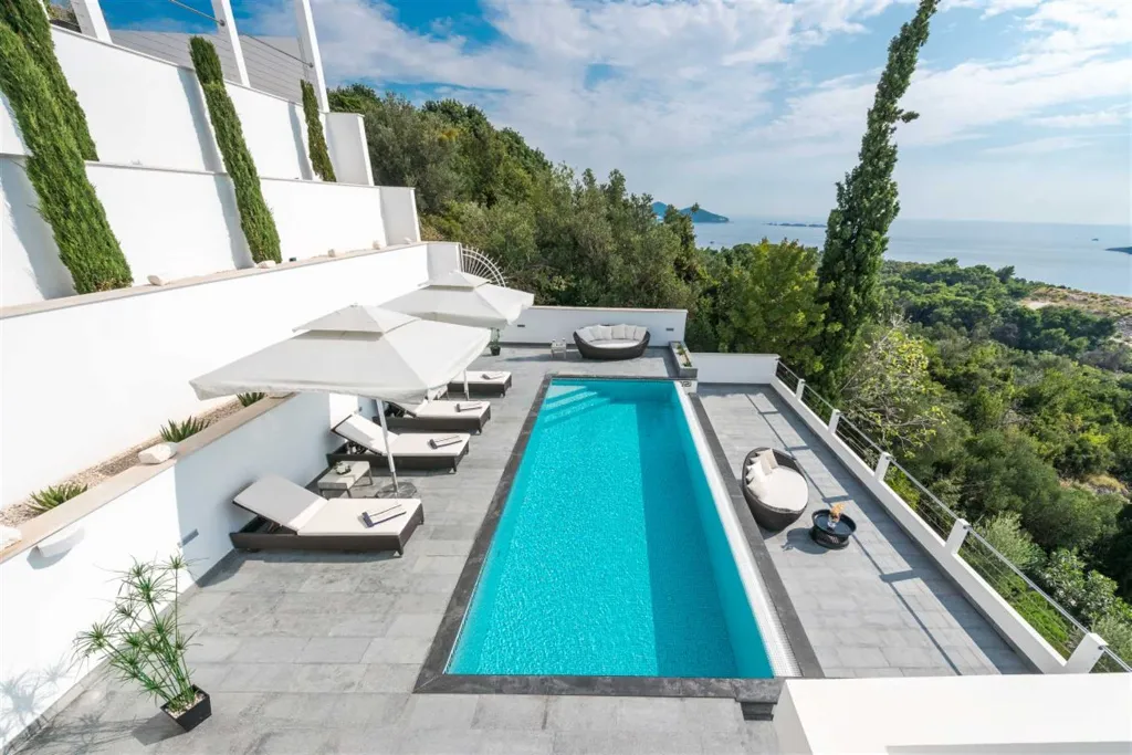Orašac Villa with Private Pool for 8 Guests
