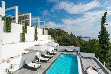 Orašac Villa with Private Pool for 8 Guests