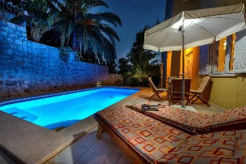 Mlini 5-Bedroom Villa with Pool and Jacuzzi