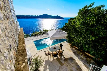 Dubrovnik Villa for 5 Guests with Outdoor Pool