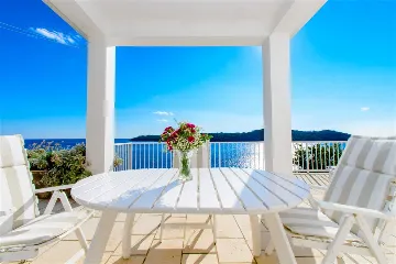Dubrovnik Villa for 5 Guests with Outdoor Pool