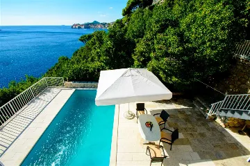 Dubrovnik Villa for 5 Guests with Outdoor Pool