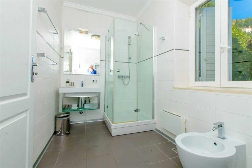 Dubrovnik Villa for 5 Guests with Outdoor Pool