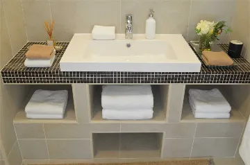 Orašac Air-Conditioned Villa with Pool for 4