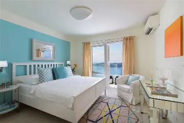 Orašac Air-Conditioned Villa with Pool for 4