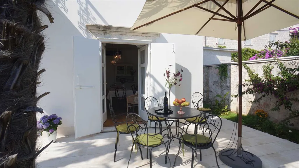 Orebić Villa with Swimming Pool for 9 Guests