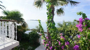 Orebić Villa with Swimming Pool for 9 Guests