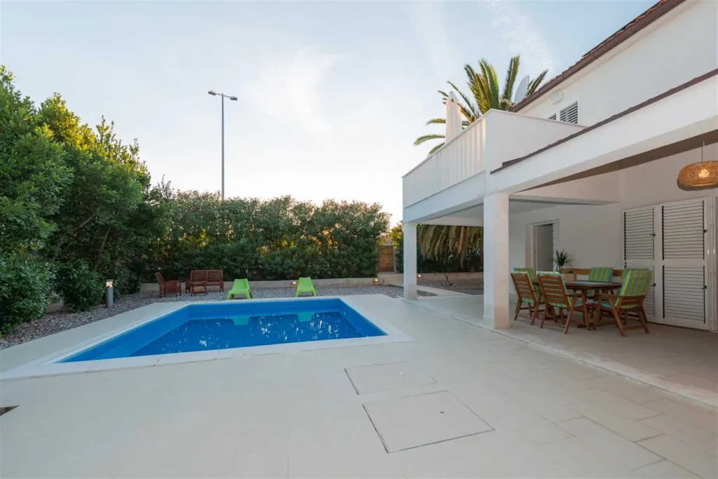 Villa in Orebić for 8 Guests with Swimming Pool