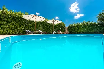 Orebić Villa with Swimming Pool and 4 Bedrooms