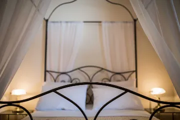 Orebić Villa with Swimming Pool and 4 Bedrooms