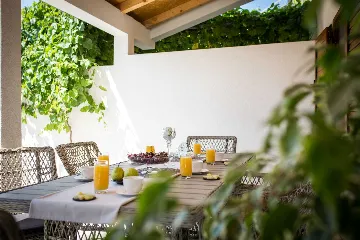 Orebić Villa with Swimming Pool and 4 Bedrooms