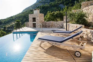 4-Bedroom Villa in Mimice for 8 Guests