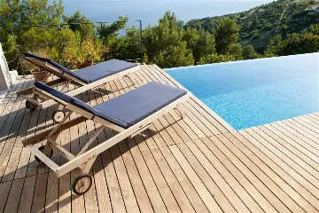 4-Bedroom Villa in Mimice for 8 Guests