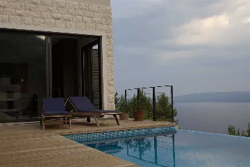 4-Bedroom Villa in Mimice for 8 Guests