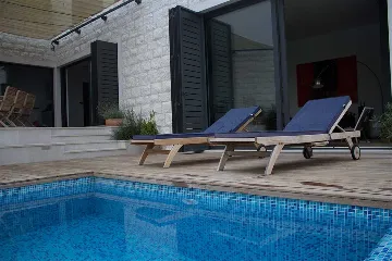 4-Bedroom Villa in Mimice for 8 Guests