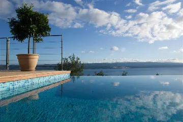 4-Bedroom Villa in Mimice for 8 Guests