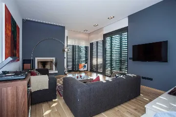 4-Bedroom Villa in Mimice for 8 Guests