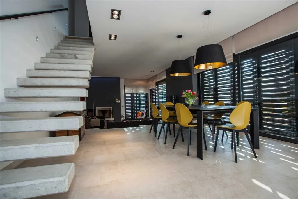 4-Bedroom Villa in Mimice for 8 Guests