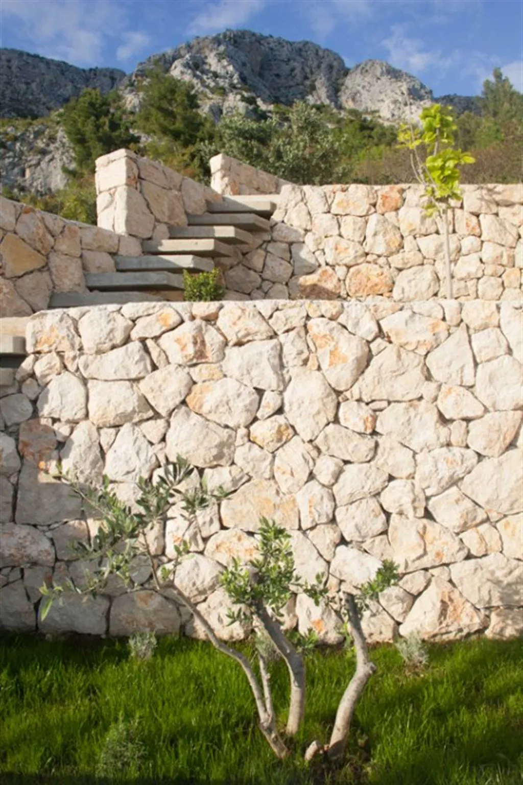 4-Bedroom Villa in Mimice for 8 Guests