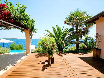 Milna Villa with Outdoor Pool for 10 Guests