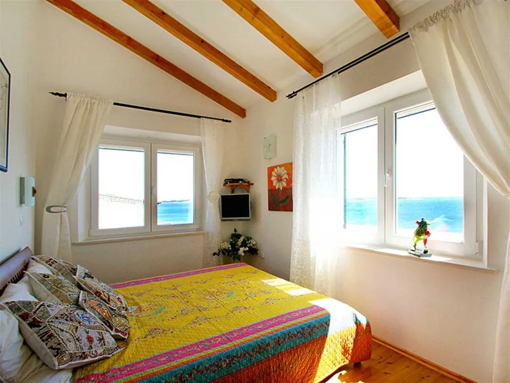 Milna Villa with Outdoor Pool for 10 Guests