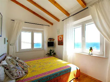 Milna Villa with Outdoor Pool for 10 Guests