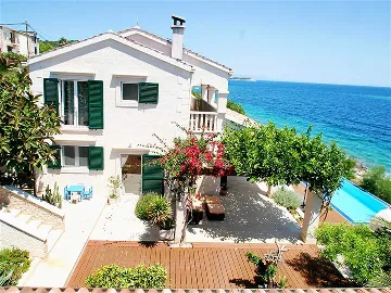 Milna Villa with Outdoor Pool for 10 Guests