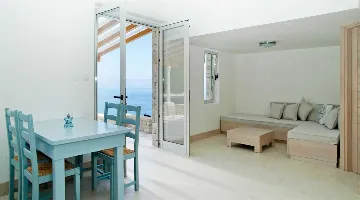 Villa in Vela Luka for 8 Guests with Pool