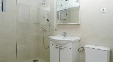 Villa in Vela Luka for 8 Guests with Pool