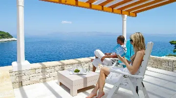 Villa in Vela Luka for 8 Guests with Pool