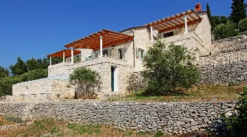 Villa in Vela Luka for 8 Guests with Pool