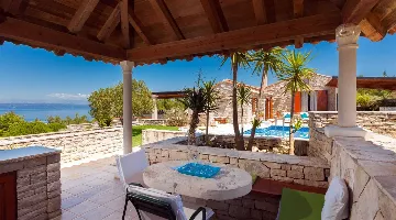 Stone Villa with Pool in Prigradica, Vela Luka