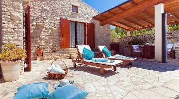 Stone Villa with Pool in Prigradica, Vela Luka