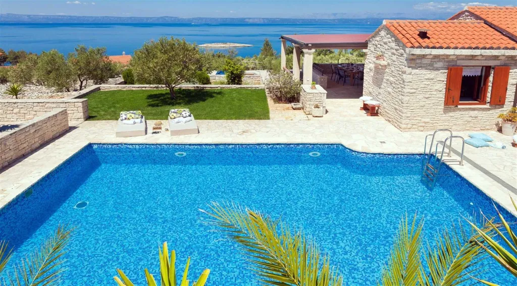 Stone Villa with Pool in Prigradica, Vela Luka