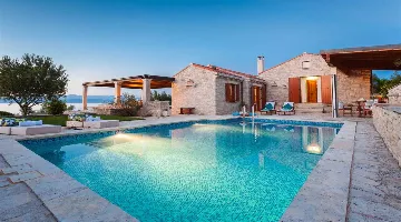 Stone Villa with Pool in Prigradica, Vela Luka