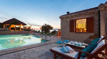 Stone Villa with Pool in Prigradica, Vela Luka