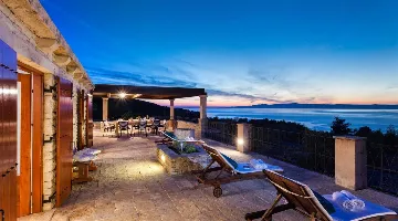 Stone Villa with Pool in Prigradica, Vela Luka