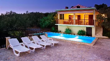 Vela Luka Air-Conditioned Villa with Private Pool
