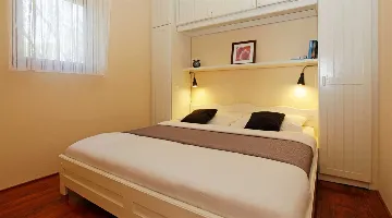 Vela Luka Air-Conditioned Villa with Private Pool