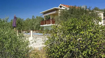 Vela Luka Air-Conditioned Villa with Private Pool