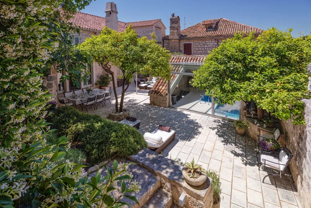 Historic 5-Bedroom Villa in Hvar with Spa Pool