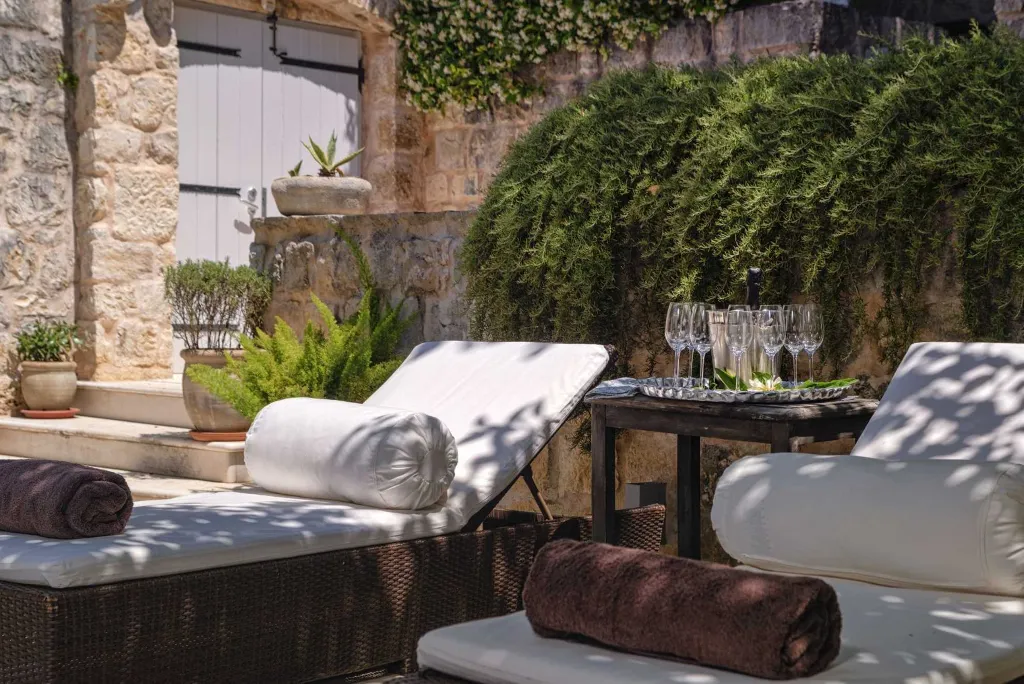 Historic 5-Bedroom Villa in Hvar with Spa Pool