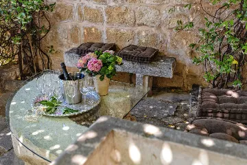 Historic 5-Bedroom Villa in Hvar with Spa Pool