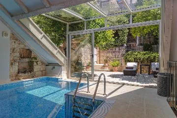 Historic 5-Bedroom Villa in Hvar with Spa Pool