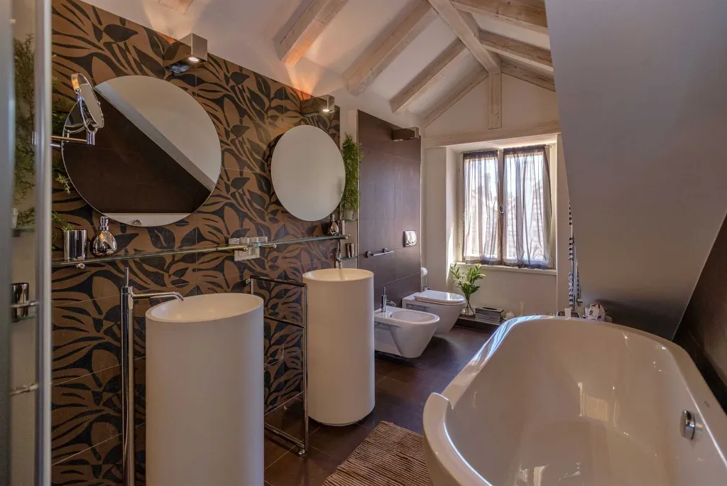 Historic 5-Bedroom Villa in Hvar with Spa Pool